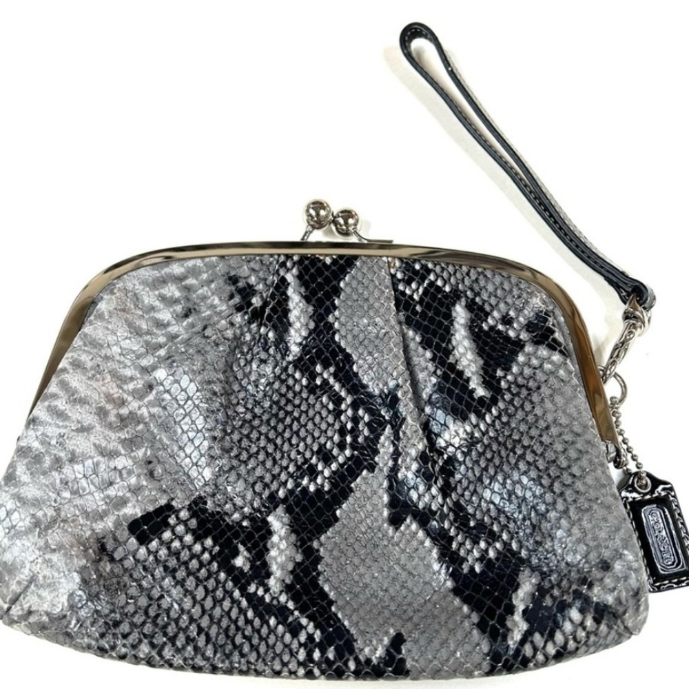 Coach Women’s Wristlet Kiss Lock Clutch Snakeskin Python Gray 42989 #1449